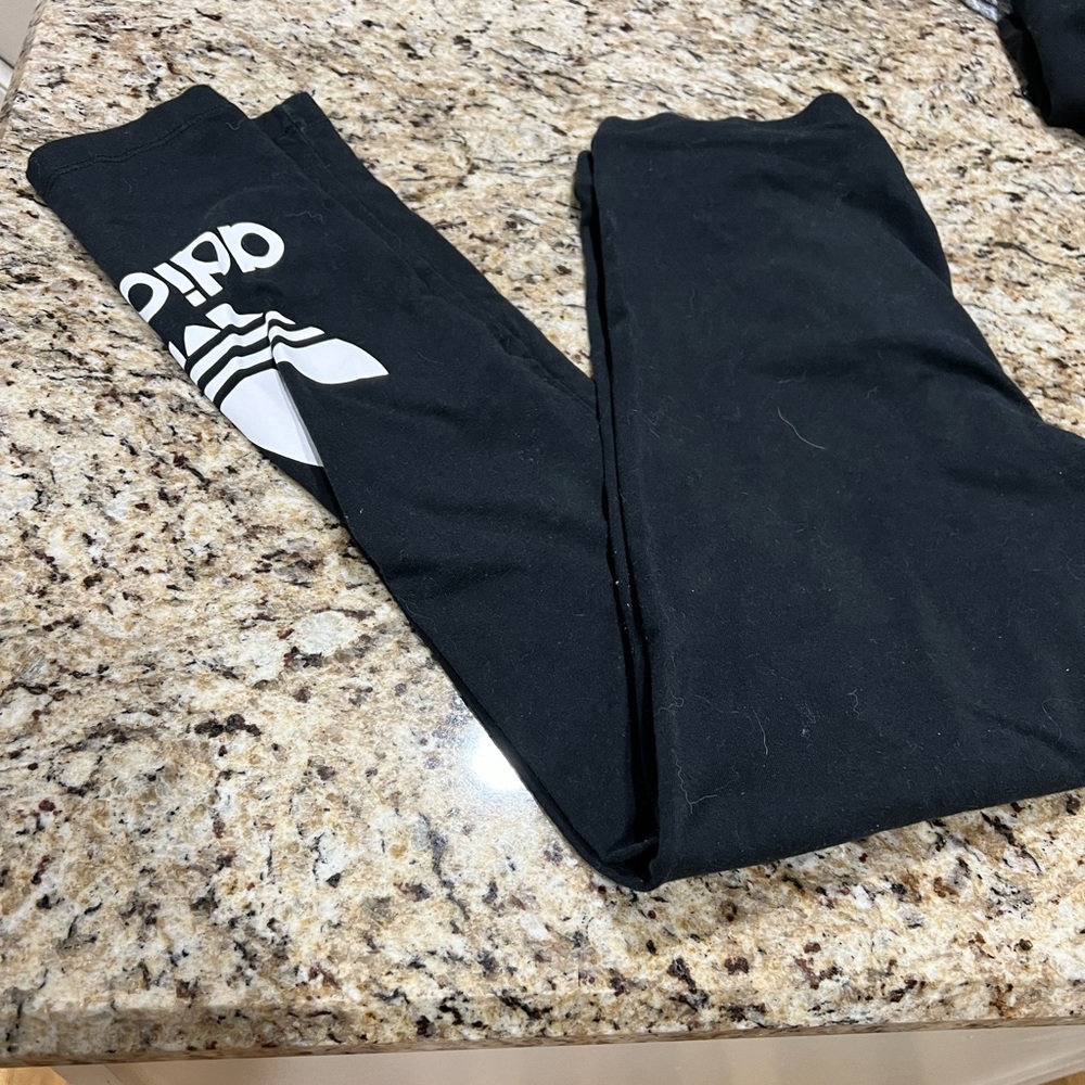 Adidas leggings